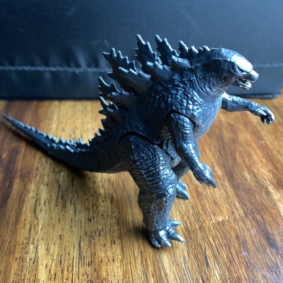 Godzilla 3.5”x 7” PVC Action Figure 2009 - Picture 2 of 7